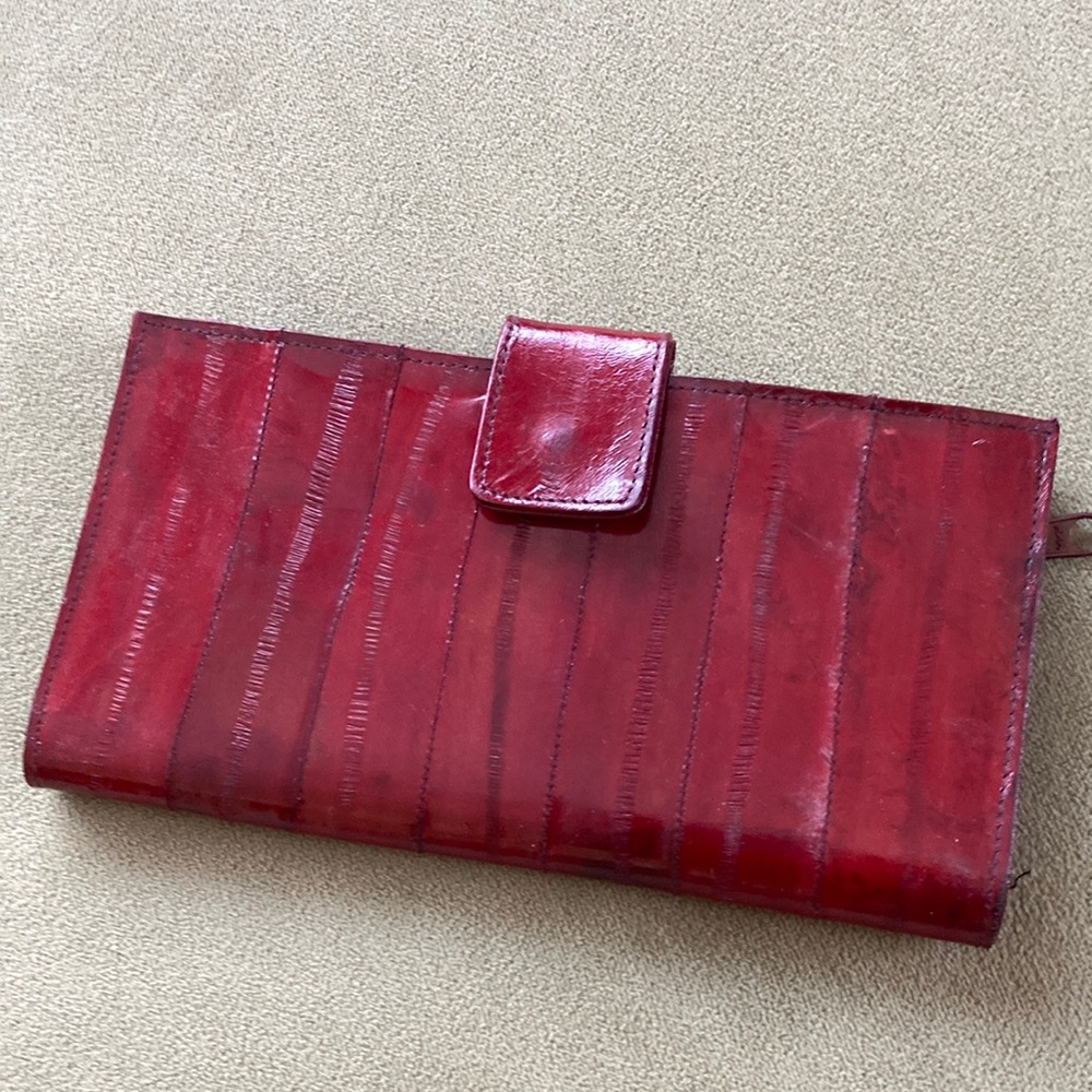 New-Vintage Eel Skin Wallet